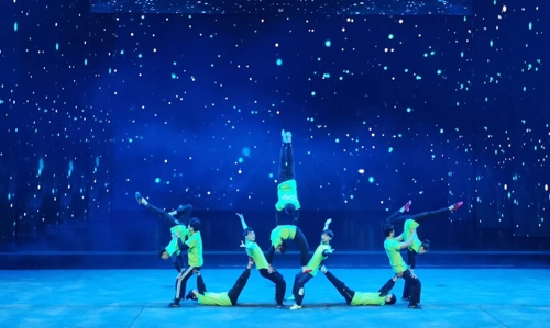 别开生面的“秘境春晚”