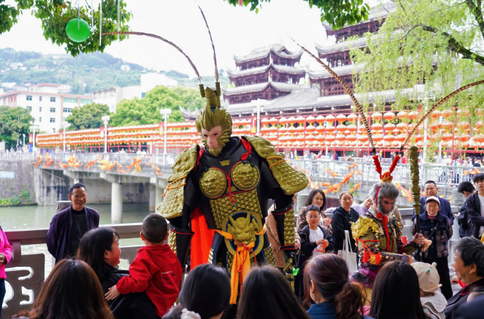 演艺赋能五一文旅热潮